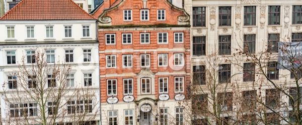 Einzigartige 610 m² auf 3 Ebenen in Top-Lage in der Hamburger City in Hamburg | optimhome Immobilien Deutschland • Kaufen & Verkaufen Bild Einzigartige 610 m² auf 3 Ebenen in Top-Lage in der Hamburger City in Hamburg
