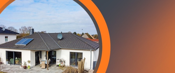 # RESERVIERT # Leben auf einer Ebene – Stilvoller Winkelbungalow zum Wohlfühlen in Hornbek | optimhome Immobilien Deutschland • Kaufen & Verkaufen Bild # RESERVIERT # Leben auf einer Ebene – Stilvoller Winkelbungalow zum Wohlfühlen in Hornbek
