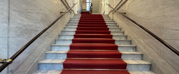 Top-Lage Büroräume direkt am U-Bahnhof in der City-West in Berlin | optimhome Immobilien Deutschland • Kaufen & Verkaufen Bild Top-Lage Büroräume direkt am U-Bahnhof in der City-West in Berlin