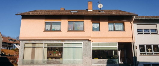 *** Wohn- und Geschäftshaus mit Potenzial *** Wohnen, Gewerbe & Erweiterungsmöglichkeiten in Weibersbrunn | optimhome Immobilien Deutschland • Kaufen & Verkaufen Bild *** Wohn- und Geschäftshaus mit Potenzial *** Wohnen, Gewerbe & Erweiterungsmöglichkeiten in Weibersbrunn