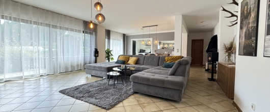 Wohnkomfort auf ganzer Linie! Lichtdurchflutete 4-Zimmerwohnung mit Terrasse in Weibersbrunn | optimhome Immobilien Deutschland • Kaufen & Verkaufen Bild Wohnkomfort auf ganzer Linie! Lichtdurchflutete 4-Zimmerwohnung mit Terrasse in Weibersbrunn